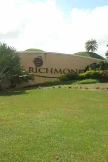 Richmond Sunset Palms & Villa Management Ltd מראה חיצוני תמונה